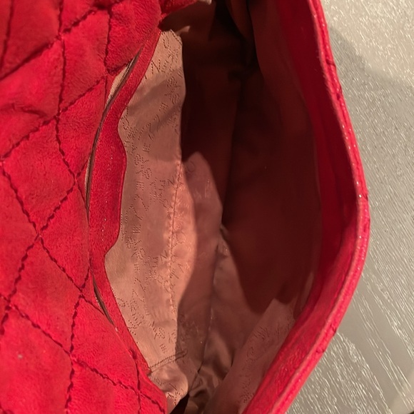 STELLA MCCARTNEY
Red Shaggy Deer Faux Leather Falabella Flap Shoulder Bag - Picture 12 of 12